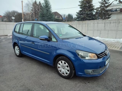 VOLKSWAGEN TOURAN 1.6 CR TDI Comfortline NAVI.ÜLÉSFŰTÉS.SZERVIZKÖNYV