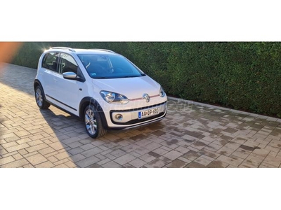 VOLKSWAGEN UP Up! 1.0 High Up! ASG cross up