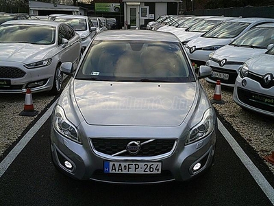 VOLVO C30 1.6 D [D2] R-Design SUMMUM-XENON-Ü.FŰTÉS-BORDÓ BŐR!