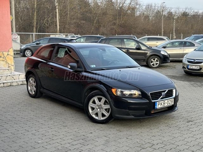 VOLVO C30 1.6 D Summum 16K JÓGUMIK EXEBELSŐ 2XDKLÍMA PERFORMANCES ISOFIX 195EKM SZÉP ÁLLAPOT