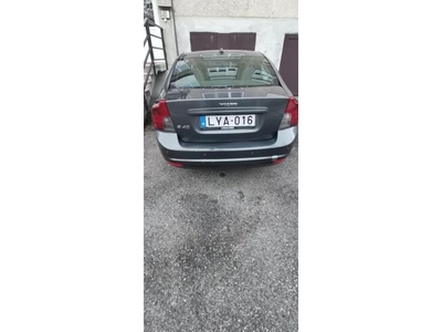 VOLVO S40 2.0 D Momentum