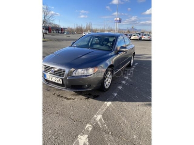 VOLVO S80 2.4 D [D5] Momentum