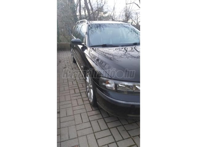 VOLVO V70 2.3 T-5