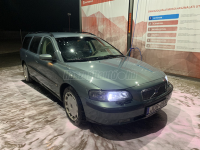 VOLVO V70 2.4 D [D5] (Automata)