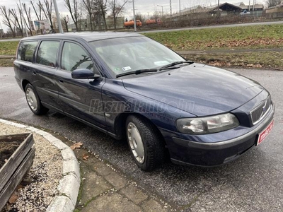 VOLVO V70 2.4 D Kinetic FRISS MŰSZAKI! TEMPOMAT! V.HOROG! D.KLÍMA! ALUFELNI! BŐR!