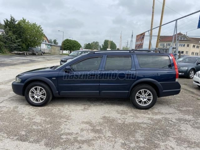 VOLVO XC70 XC 70 2.4 T Aut. (MAGYARORSZÁGI-RENDSZERESEN KARBANTARTOTT)