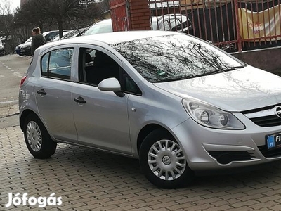 Opel Corsa D 1.2 Essentia Klíma!!!