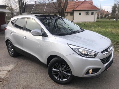 HYUNDAI IX 35 ix35 1.6 GDi Go! Brasil NAVIGÁCIÓ.DIGIT KLÍMA.ÜLÉS-FŰTÉS.PANORÁMA-TETŐ.FÉL-BŐR ÜLÉSEK !!