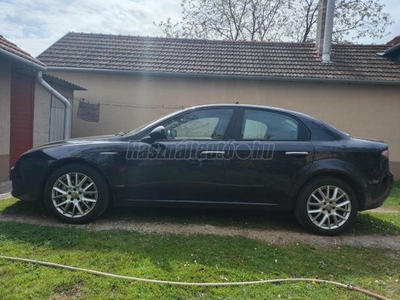 ALFA ROMEO 159 1.9 JTD 16V Sportiva