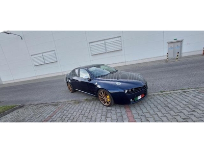 ALFA ROMEO 159 2.4 JTD 20V Distinctive 939