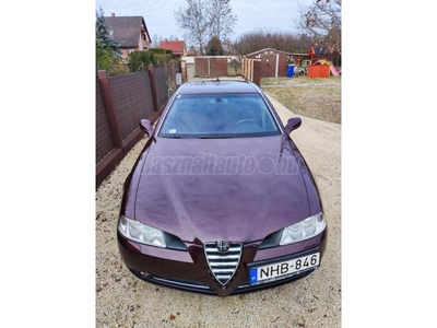 ALFA ROMEO 166 2.0 T. Spark Distinctive