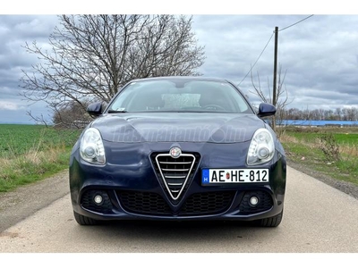 ALFA ROMEO GIULIETTA 1.4 TB Distinctive LED Menetfény / Gyönyörű Kék Szín