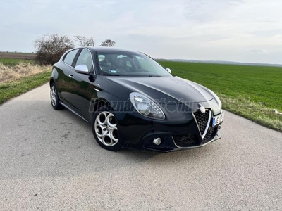 ALFA ROMEO GIULIETTA 1.6 JTD Super TCT Gyönyörű beltérrel / Sport-bőr ülésekkel