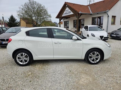 ALFA ROMEO GIULIETTA 1.6 JTDM-2 Distinctive