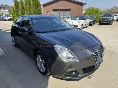 ALFA ROMEO GIULIETTA 1.6 JTDM-2 Progression V.SZ.KÖNYV LED XENON NAVIGÁCIÓ TEMPOMAT ÜLÉSFŰTÉS 192E KM