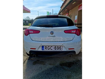 ALFA ROMEO GIULIETTA 2.0 JTDM-2 Distinctive QV-LINE