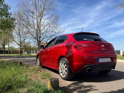 ALFA ROMEO GIULIETTA 2.0 JTDM-2 Distinctive