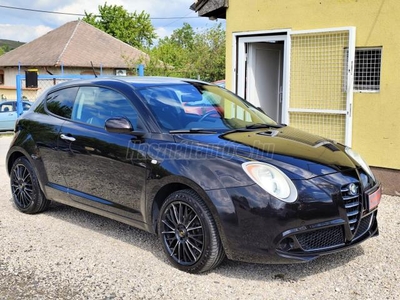 ALFA ROMEO MITO 1.4 Junior Progression DNA. Alufelni. Multimédia. Ajándék Télikerék Garn. Etna Nero Black