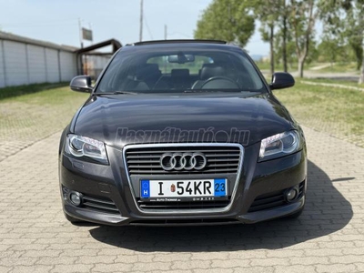 AUDI A3 1.6 TDI Ambiente DPF Panorámatető - Navigáció - Xenon