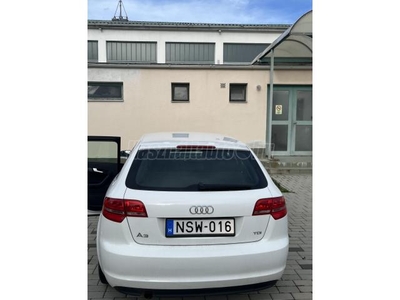 AUDI A3 1.6 TDI Ambition DPF