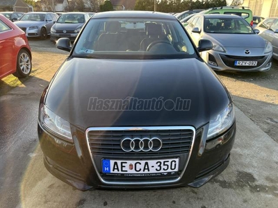 AUDI A3 2.0 TDI Attraction DPF PANORÁMATETŐS.SZERVIZKÖNYVES