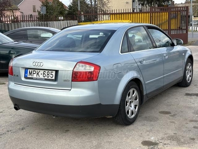 AUDI A4 2.0