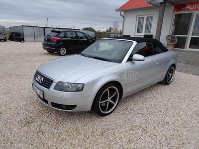 AUDI A4 CABRIO 2.4 V6 Multitronic