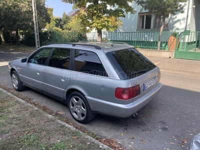 AUDI A6 Avant quattro 2.5 TDI A6