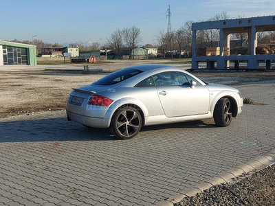 AUDI TT Coupe 1.8 T