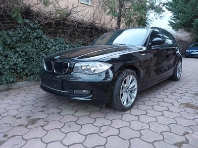 BMW 118d AKCIÓ!FACELIFT/NAVI/PDC/FÉLBŐR