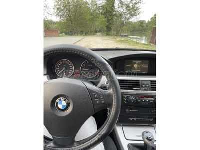 BMW 318i Touring