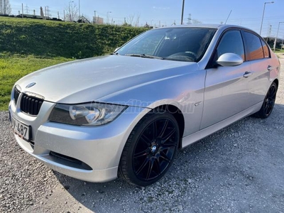 BMW 320i SPORT BŐR KLÍMA 19 COLOS M - ALUFELNI