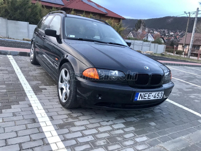 BMW 330d Touring Kéziváltó. xenon