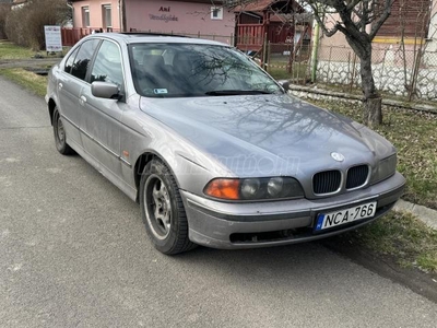 BMW 528i