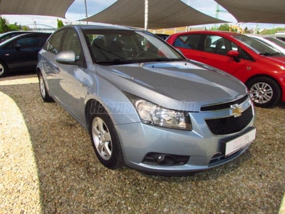 CHEVROLET CRUZE 1.6 LS 176.000km.gyári fényezés.klíma.6légzsák.t.radar.esp.2kulcs.szép állapot