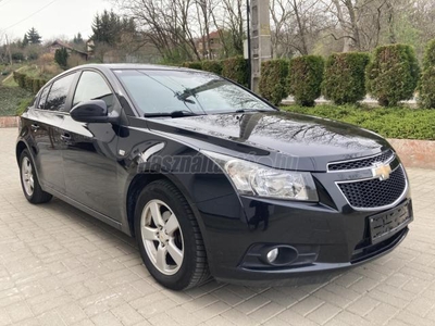 CHEVROLET CRUZE 1.6 LT Plus 153000KM Szervizkönyv Digit klíma