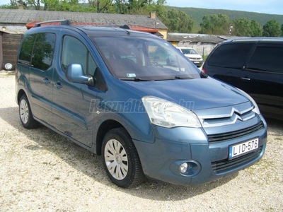 CITROEN BERLINGO 1.6 Multispace SZERVIZKÖNYV. NAPFÉNYTETŐ. TOLATÓRADAR. TEMPOMAT. DIGIT.KLÍMA