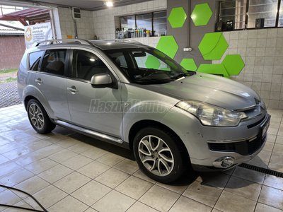 CITROEN C-CROSSER 2.2 HDi Exclusive (7 személyes ) Exclusive 2.2 hdi