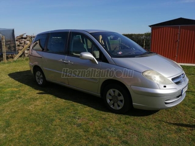 CITROEN C8 2.2 HDi SX