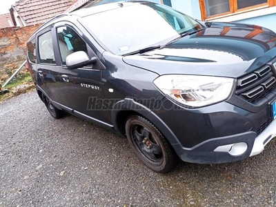 DACIA LODGY 1.5 Blue dCi Stepway (7 személyes )