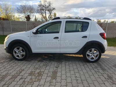 DACIA SANDERO 0.9 TCe Stepway Arctic