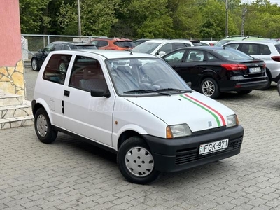 FIAT CINQUECENTO 900 Soleil S MAGYAR 2TUL ÚJGUMI ITALYD RÁDIÓ 100EKM SZKÖNYV ÚJSZERŰ ÁLLAPOT