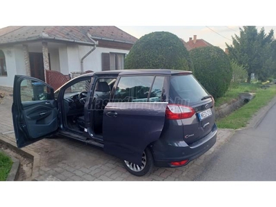 FORD C-MAX Grand1.6 TDCi Titanium [7 személy]