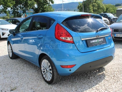 FORD FIESTA 1.25 Titanium Digit klíma Tolatóradar 16 colos alulelnik Friss nagyszerviz