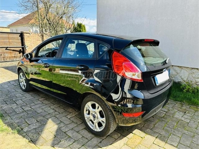 FORD FIESTA 1.25 Titanium Friss nagyszerviz számlával!!! Újszerű!