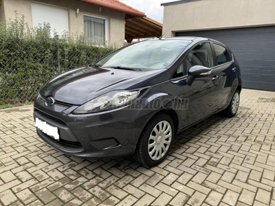 FORD FIESTA 1.25 Trend Friss műszaki. 8 kerék!