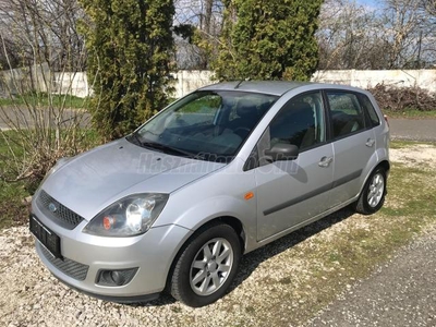 FORD FIESTA 1.4 TDCi Cool Vég.vez.szervizköny.4db téligumi felnin