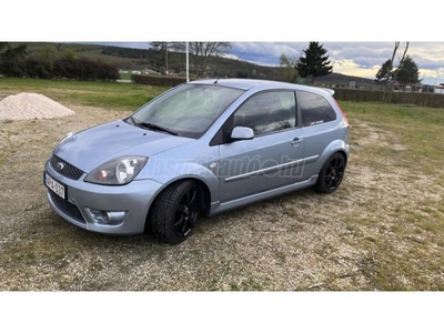 FORD FIESTA 2.0 ST