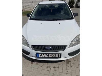 FORD FOCUS 1.4 Ambiente