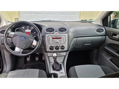 FORD FOCUS 1.6 Ambiente